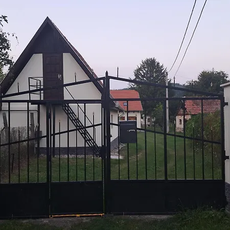 Holiday home Patak Ueduelohaz